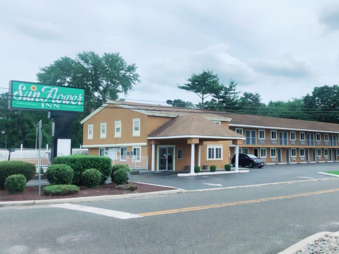 Sunflower Inn Галлоуэй Экстерьер фото