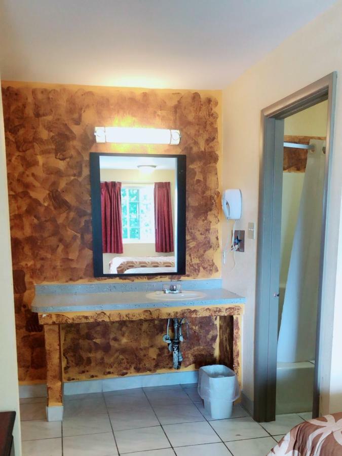 Sunflower Inn Галлоуэй Экстерьер фото